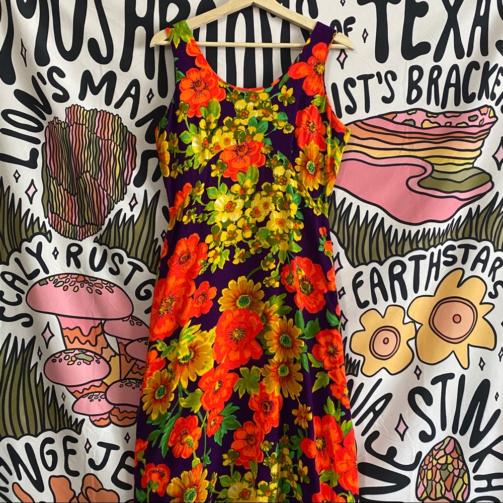 Vintage 70s flower power maxi dress